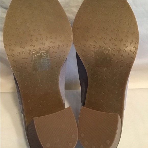 Dv8 doice vita gray suede leather ankle boot, NWOB - Picture 4 of 6